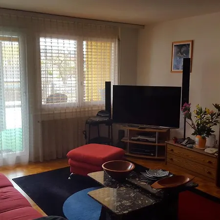 Partage منزل للإقامة إفردون-لو-بان